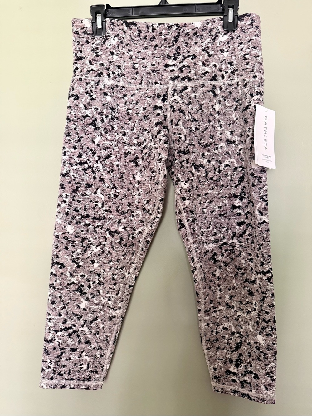 Athleta Elation Textured 7/8 Tight
New with tags